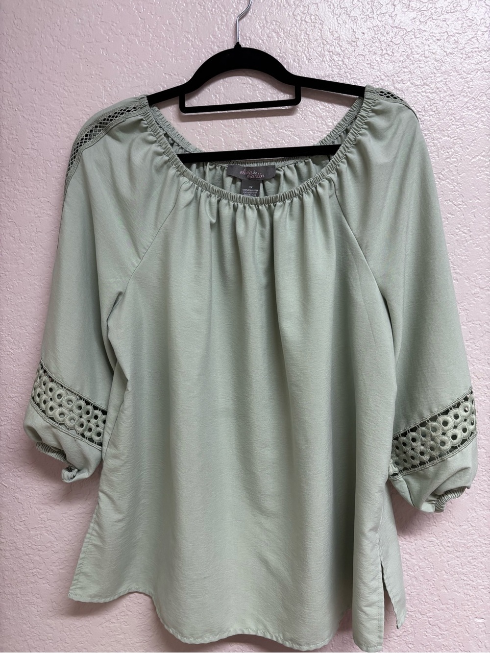 Olivia & Martin women’s plus 3/4 sleeve blouse
